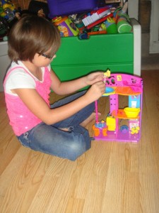 Polly Pocket Hangout House