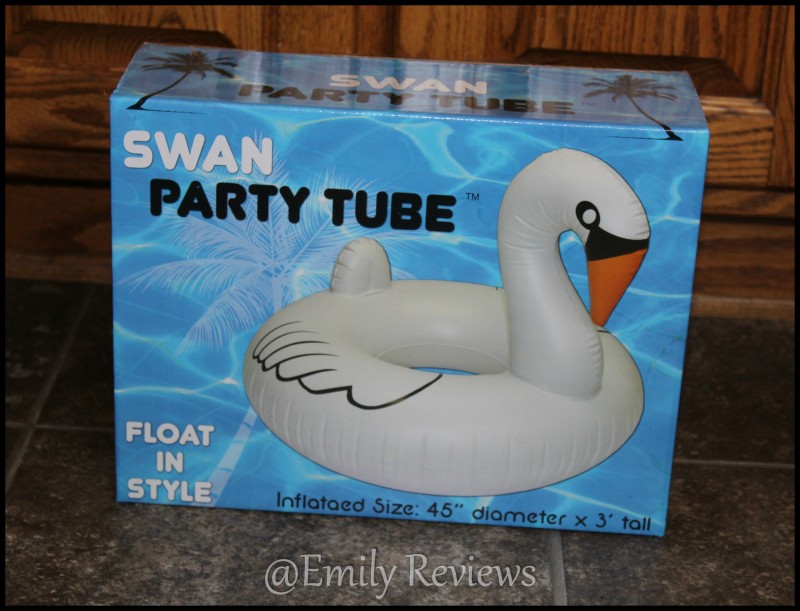 GoFloats Giant Swan Tube ~ Summer, Sun, & Hit The Pool For Some Fun!