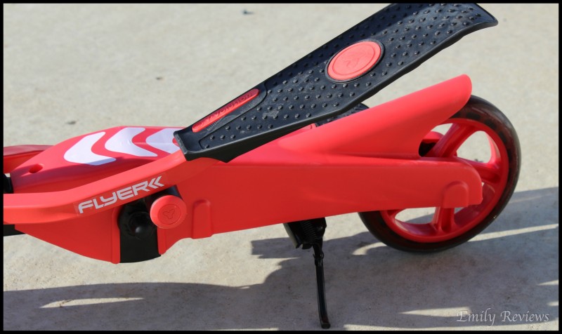 Yvolution ~ Y Flyer Self-Propelling Stepper Scooter