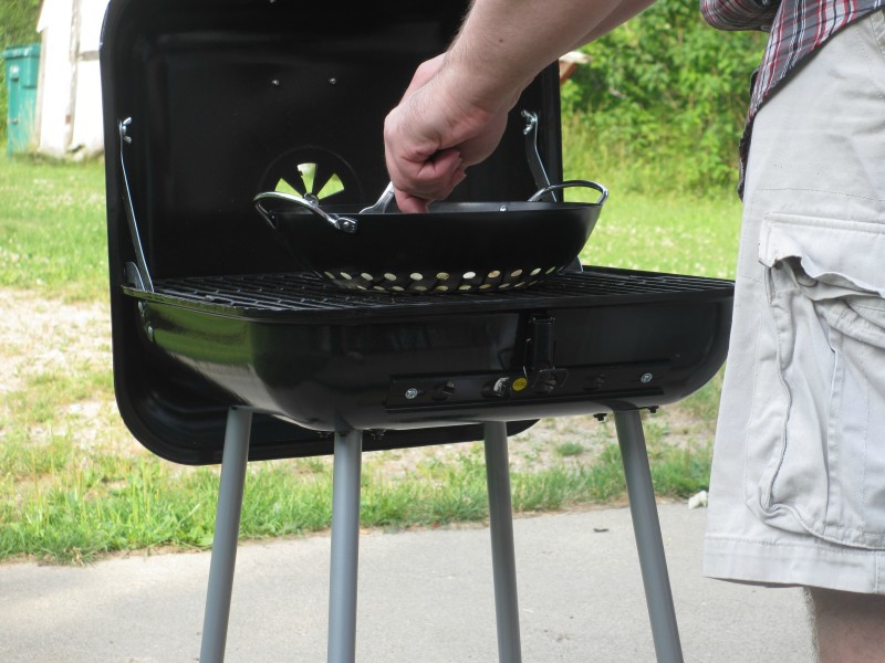 Affordable grill from Jet.com