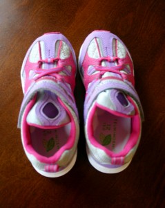 Tsukihoshi Kids Tennis Shoes Review | Emily Reviews