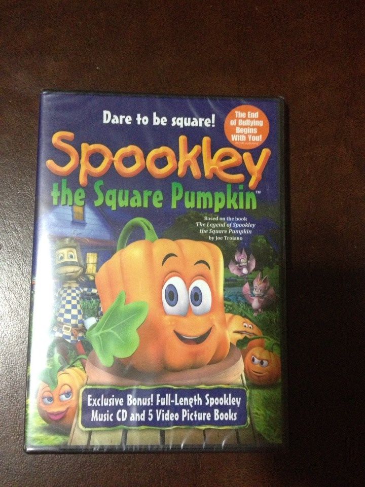 spookley-the-square-pumpkin-dvd-review-giveaway-us-10-23-emily-reviews