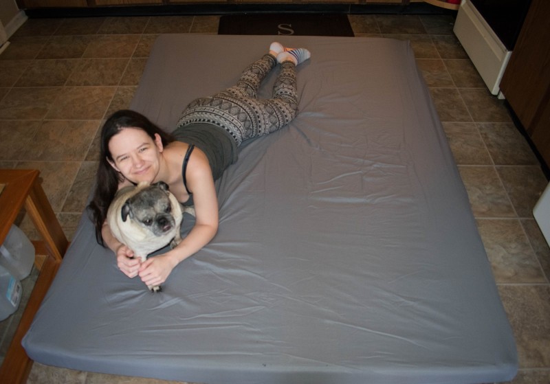 Foldable memory foam mattress