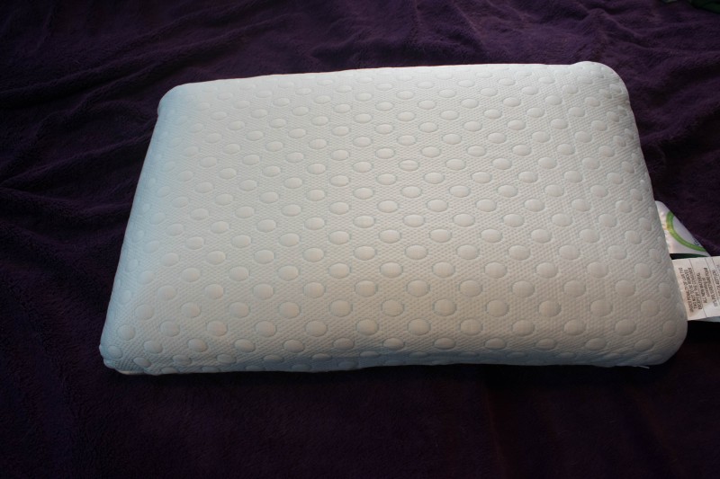 Comfort & Relax Cooling Pillow Review | Emily Reviews