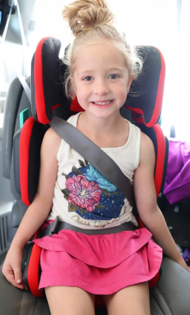 Super Compact, Adjustable Booster Seat - hifold Review + Giveaway ...