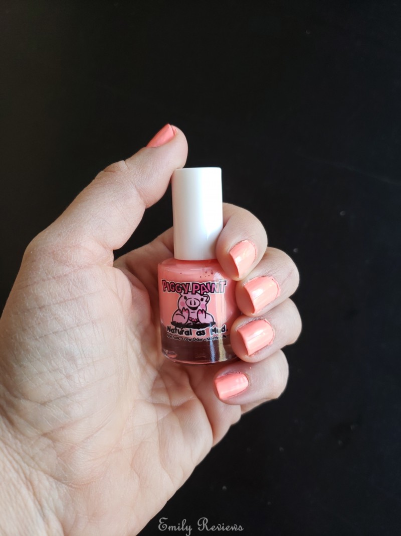 Review of Piggy Paint Water Based Nail Polish