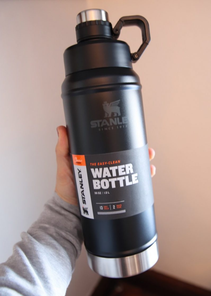 Stanley Classic Easy-Clean Water Bottle - 25oz - Hike & Camp