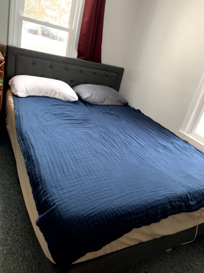 Yaheetech Upholstered Bed Frame Review