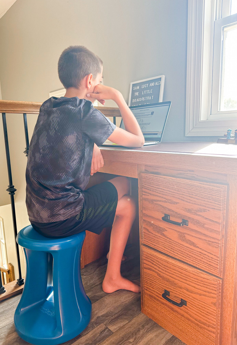 Simplay3 Live Fit Wobble Stools Review