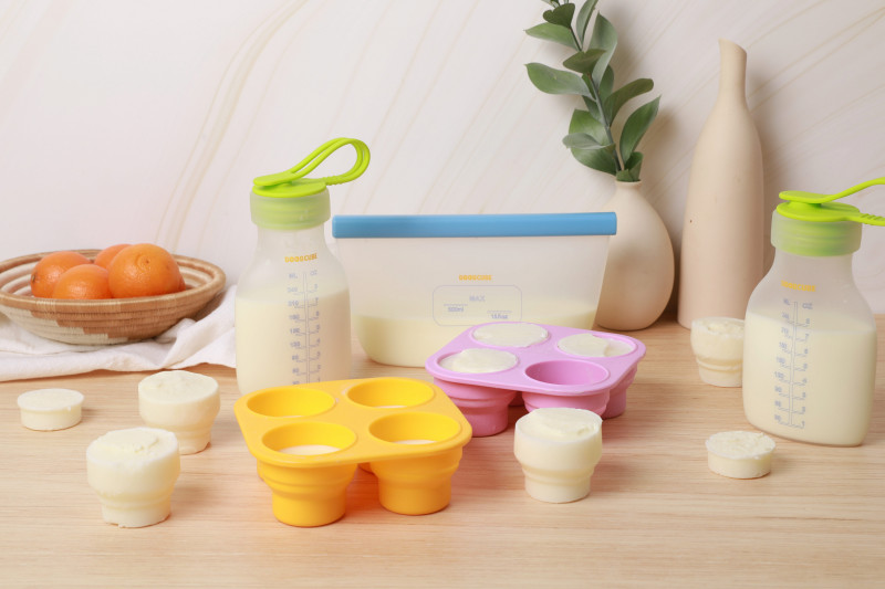 Boobcube: The Next Generation of Milk Storage {+ Discount Code And Giveaway!}