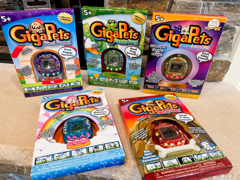 GigaPets Review + Giveaway: Nostalgic Virtual Pets Making a Comeback.