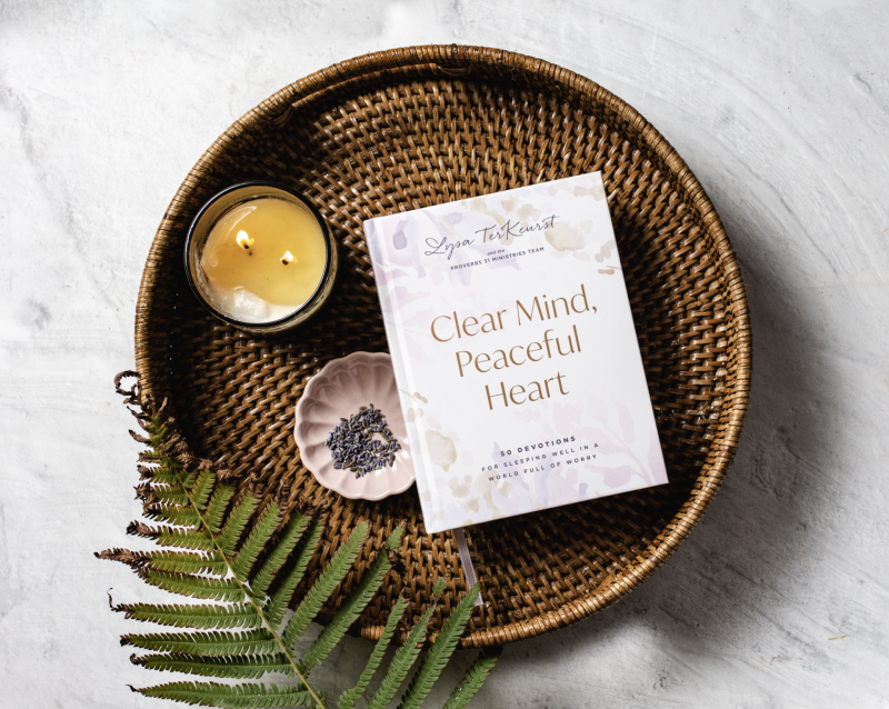 Clear Mind, Peaceful Heart Devotions Review (+ Starbucks Giveaway!)