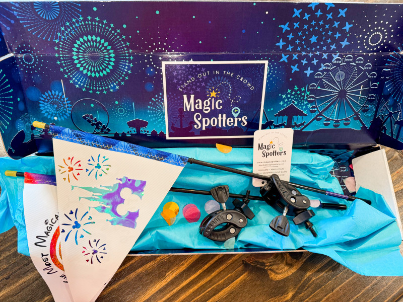 Magic Spotters Flag Review + Giveaway!