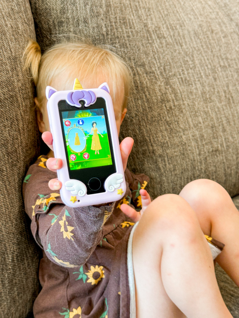 KOKODI Kids Toy Smartphone Review + Giveaway.