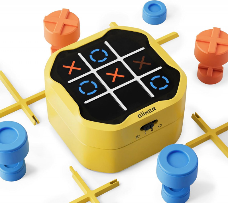 GiiKER Tic Tac Toe Bolt Game.