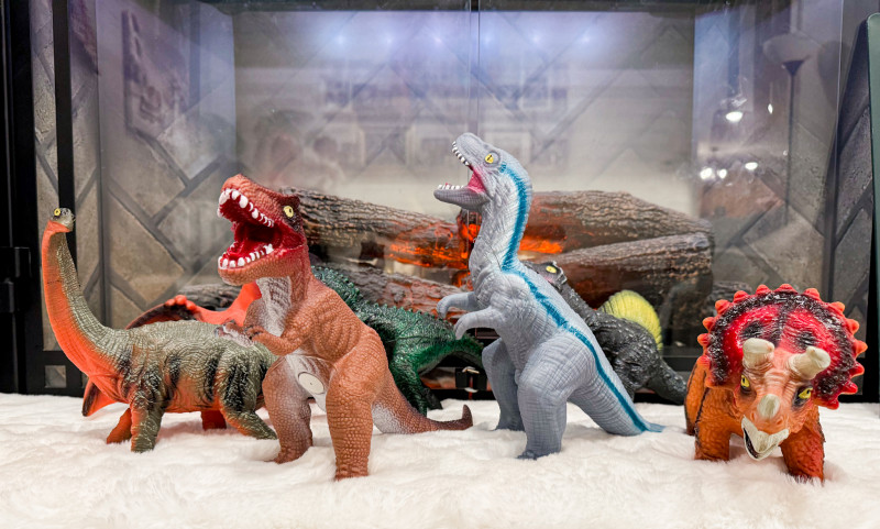 7 Piece Jumbo Dinosaur Toys.