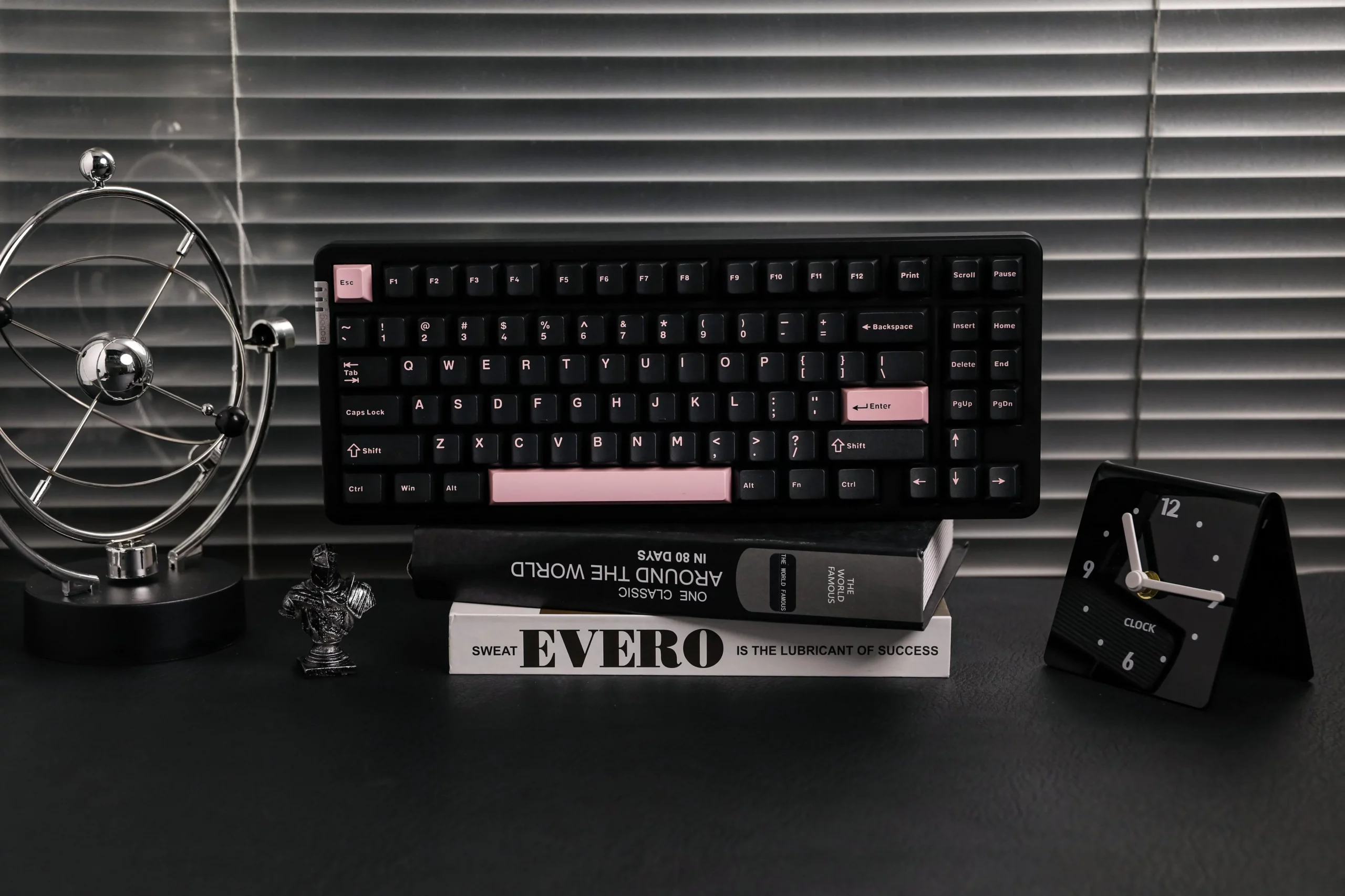 LEOBOG HI86 Gaming Keyboard (+ Giveaway!).