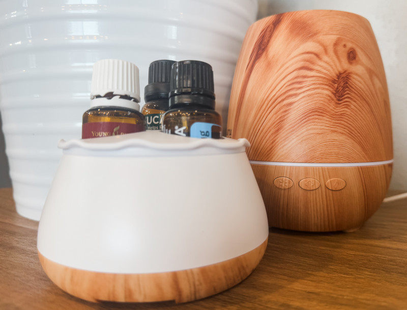 OilNest - Essential Oils Bottle Holder Review & Giveaway.