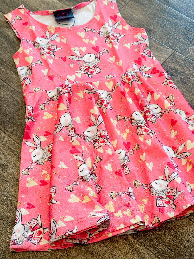 Poison Arrow Matching Easter Dresses For Moms & Daughters + Giveaway.